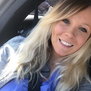 Meet your Posher, Deanna